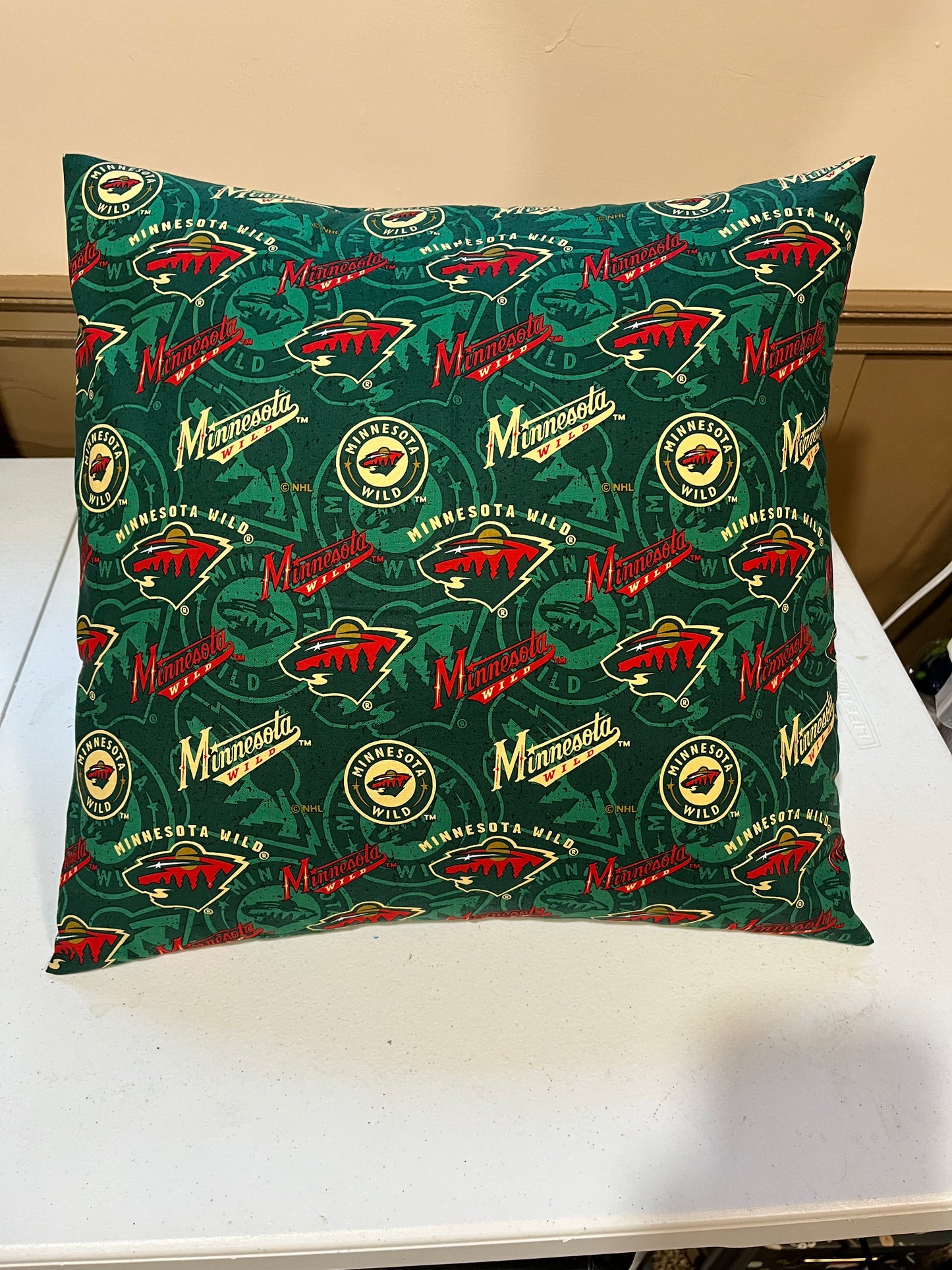Minnesota Wild Cotton Pillow Cover